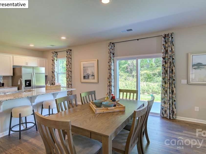 3527 Cramer Creek Drive, Gastonia, NC 28056.  MLS# CAR4221301, YatesRealty ID 886. 