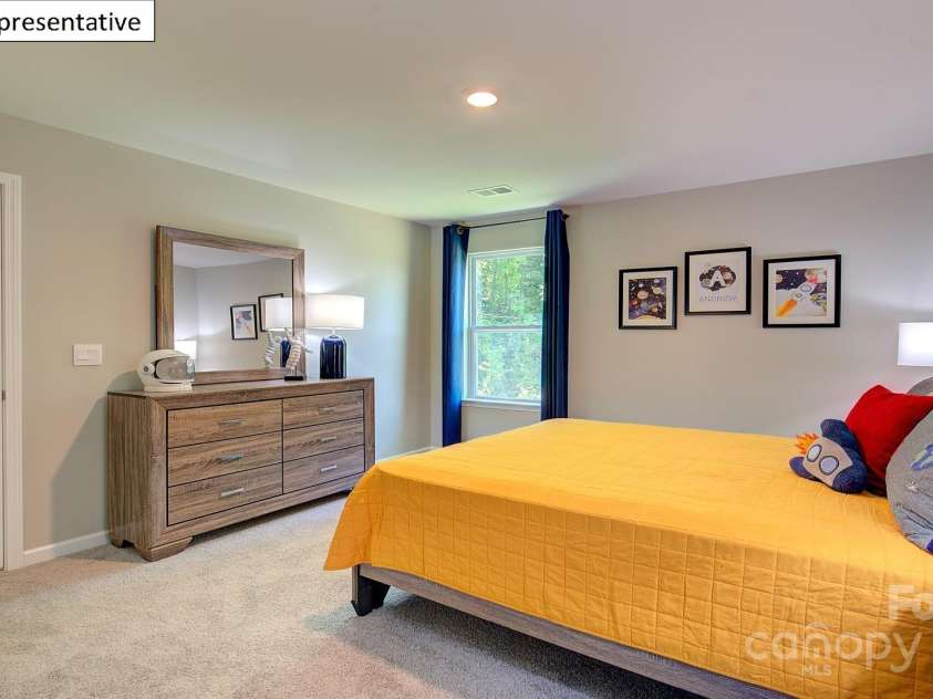 3527 Cramer Creek Drive, Gastonia, NC 28056.  MLS# CAR4221301, YatesRealty ID 886. 