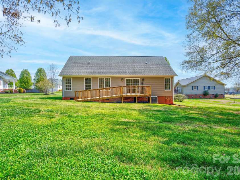 127 Albertville Lane, Shelby, NC 28152.  MLS# CAR4361746, YatesRealty ID 8861. Back
