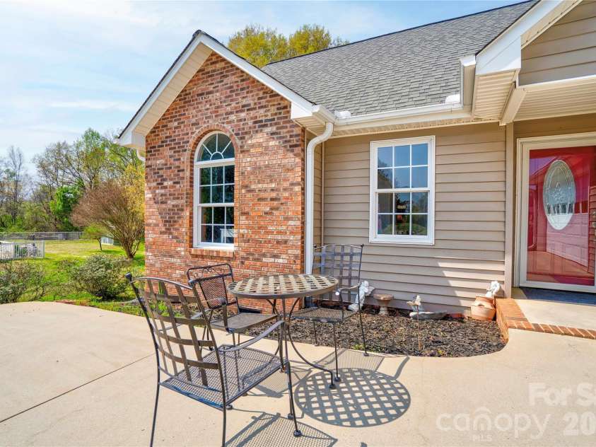 127 Albertville Lane, Shelby, NC 28152.  MLS# CAR4361746, YatesRealty ID 8861. Front