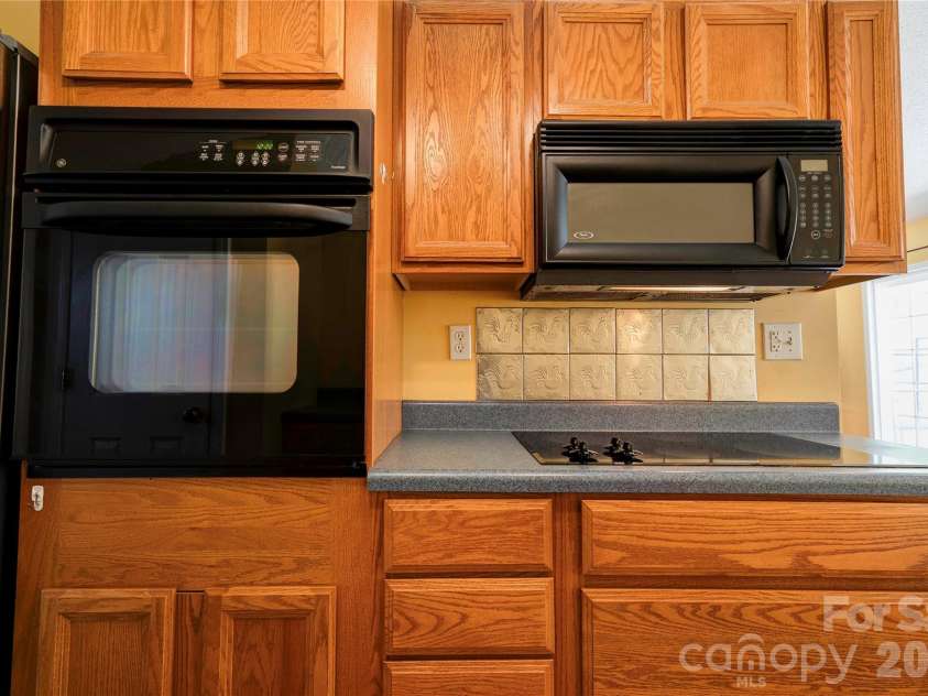 127 Albertville Lane, Shelby, NC 28152.  MLS# CAR4361746, YatesRealty ID 8861. Kitchen