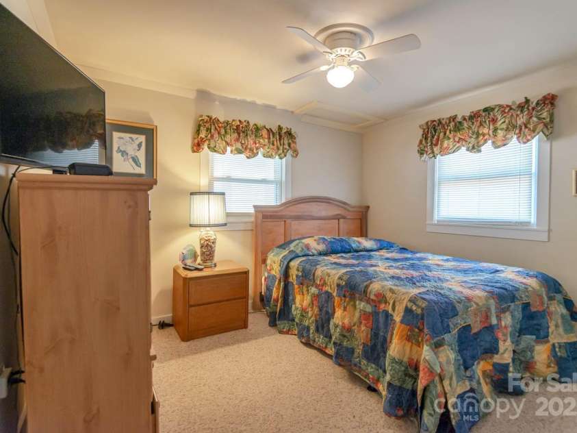 9013 Hunter Street, Nags Head, NC 27959.  MLS# CAR4244151, YatesRealty ID 8863. 