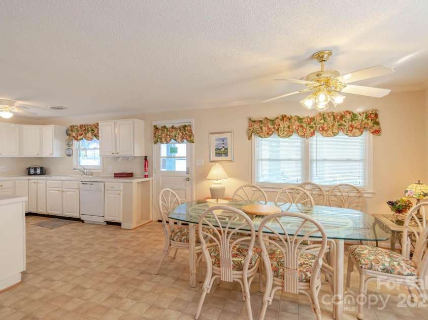 9013 Hunter Street, Nags Head, NC 27959.  MLS# CAR4244151, YatesRealty ID 8863. 