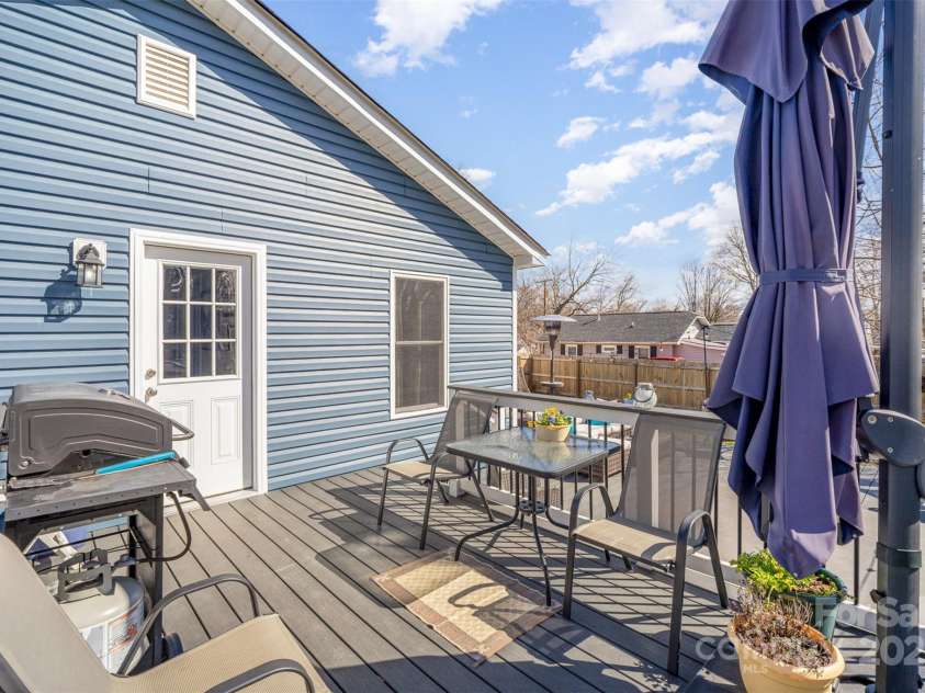 1016 10th Street, Kannapolis, NC 28083.  MLS# CAR4228816, YatesRealty ID 8864. Upper deck