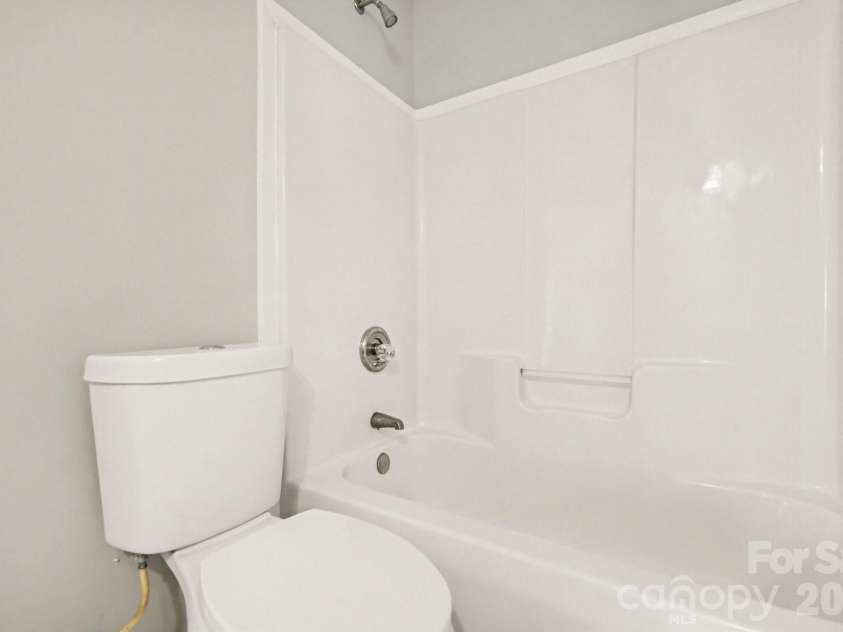 1117 Capps Hollow Drive, Charlotte, NC 28216.  MLS# CAR4361982, YatesRealty ID 8864. 
