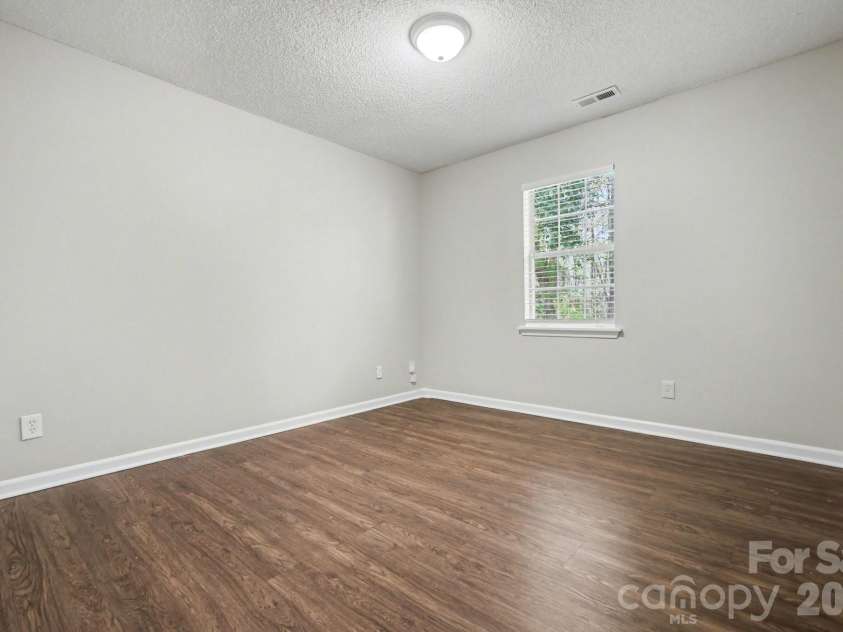 1117 Capps Hollow Drive, Charlotte, NC 28216.  MLS# CAR4361982, YatesRealty ID 8864. 