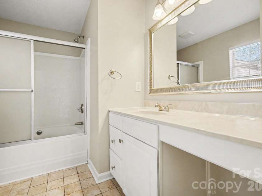 1117 Capps Hollow Drive, Charlotte, NC 28216.  MLS# CAR4361982, YatesRealty ID 8864. 