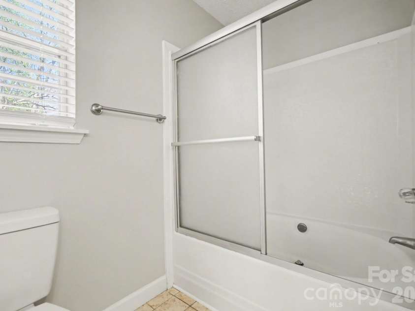 1117 Capps Hollow Drive, Charlotte, NC 28216.  MLS# CAR4361982, YatesRealty ID 8864. 