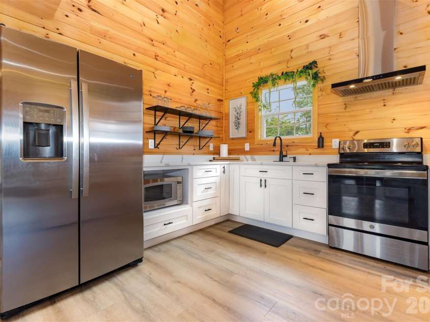 7025 Martin Lane, Morganton, NC 28655.  MLS# CAR4360550, YatesRealty ID 8865. 