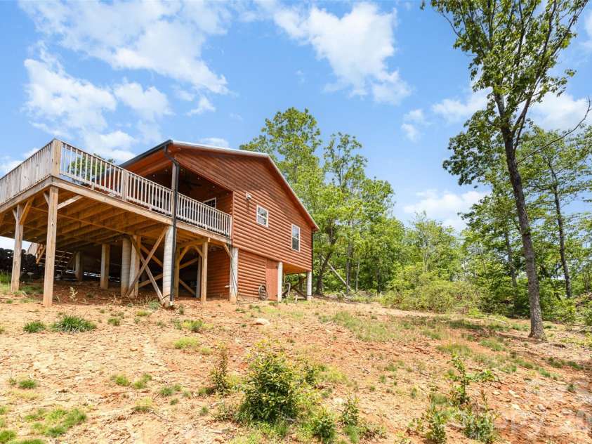 7025 Martin Lane, Morganton, NC 28655.  MLS# CAR4360550, YatesRealty ID 8865. 