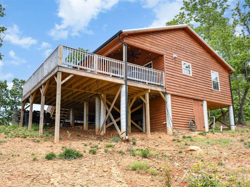 7025 Martin Lane, Morganton, NC 28655.  MLS# CAR4360550, YatesRealty ID 8865. 