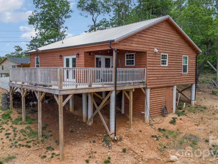 7025 Martin Lane, Morganton, NC 28655.  MLS# CAR4360550, YatesRealty ID 8865. 