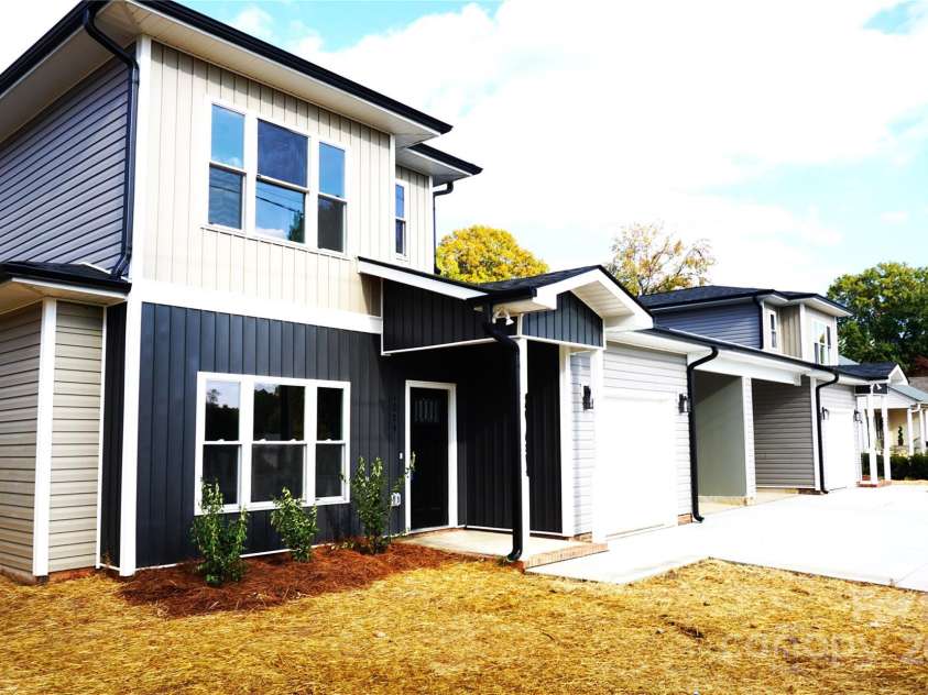 1024 C Street, Kannapolis, NC 28081.  MLS# CAR4193644, YatesRealty ID 8866. 
