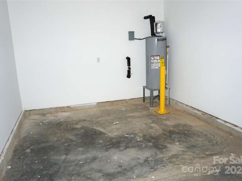 1024 C Street, Kannapolis, NC 28081.  MLS# CAR4193644, YatesRealty ID 8866. 