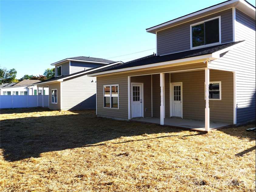 1024 C Street, Kannapolis, NC 28081.  MLS# CAR4193644, YatesRealty ID 8866. 