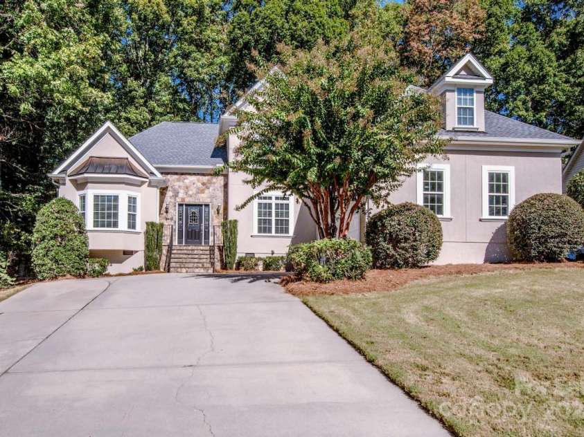 3545 Maple Brook Drive, Denver, NC 28037.  MLS# CAR4314666, YatesRealty ID 8866. 