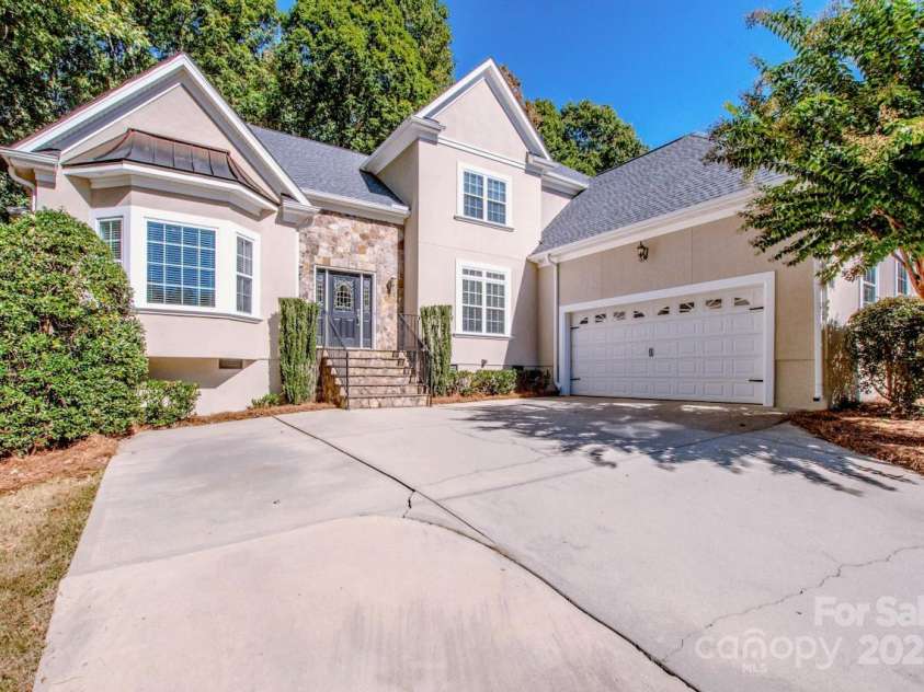3545 Maple Brook Drive, Denver, NC 28037.  MLS# CAR4314666, YatesRealty ID 8866. 