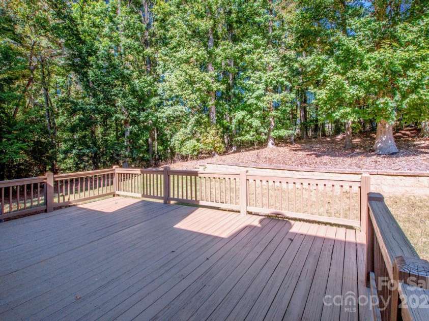 3545 Maple Brook Drive, Denver, NC 28037.  MLS# CAR4314666, YatesRealty ID 8866. 