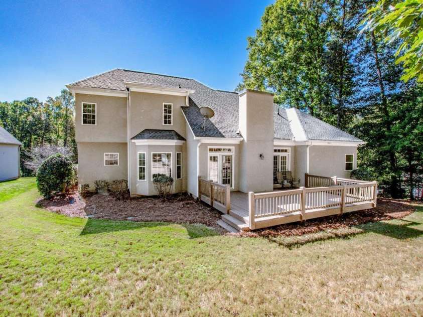 3545 Maple Brook Drive, Denver, NC 28037.  MLS# CAR4314666, YatesRealty ID 8866. 
