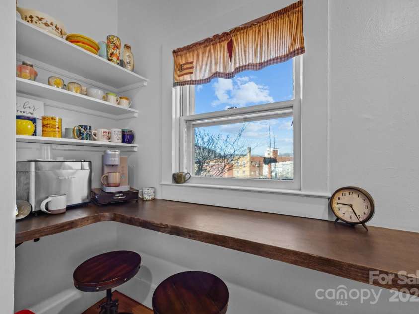 173 Academy Street, Canton, NC 28716.  MLS# CAR4228726, YatesRealty ID 8867. 