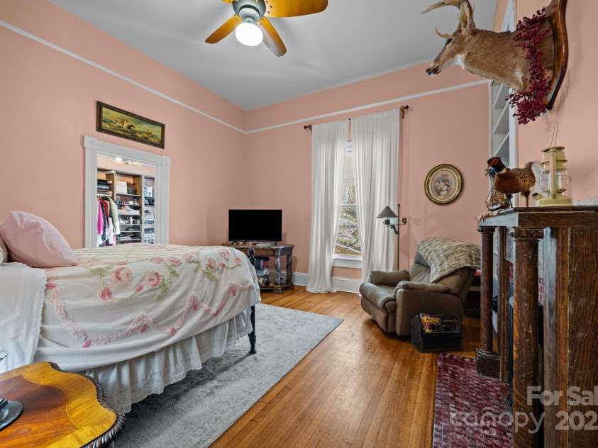 173 Academy Street, Canton, NC 28716.  MLS# CAR4228726, YatesRealty ID 8867. 