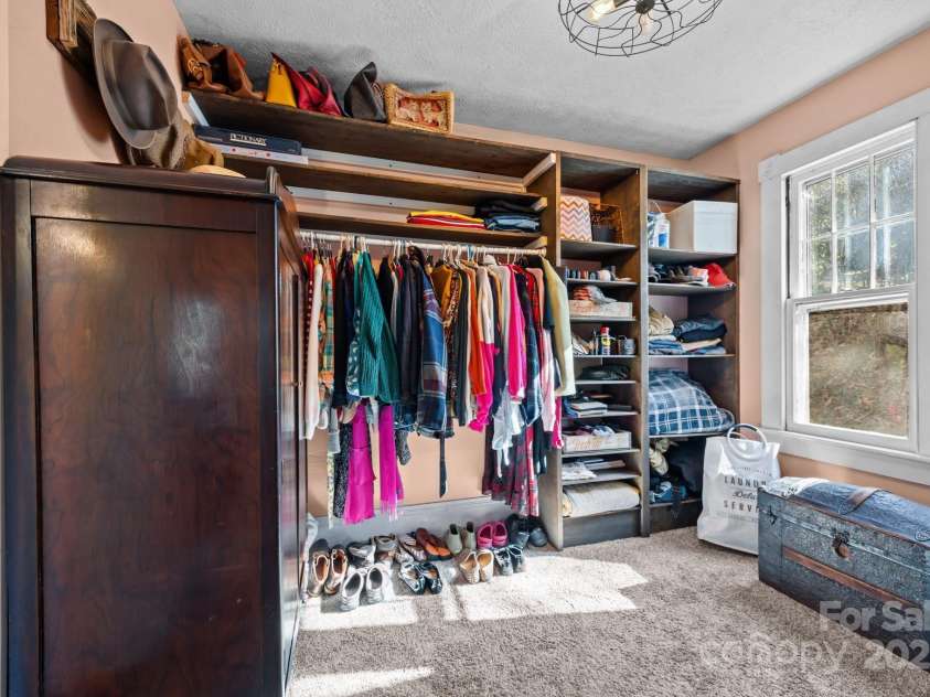 173 Academy Street, Canton, NC 28716.  MLS# CAR4228726, YatesRealty ID 8867. 