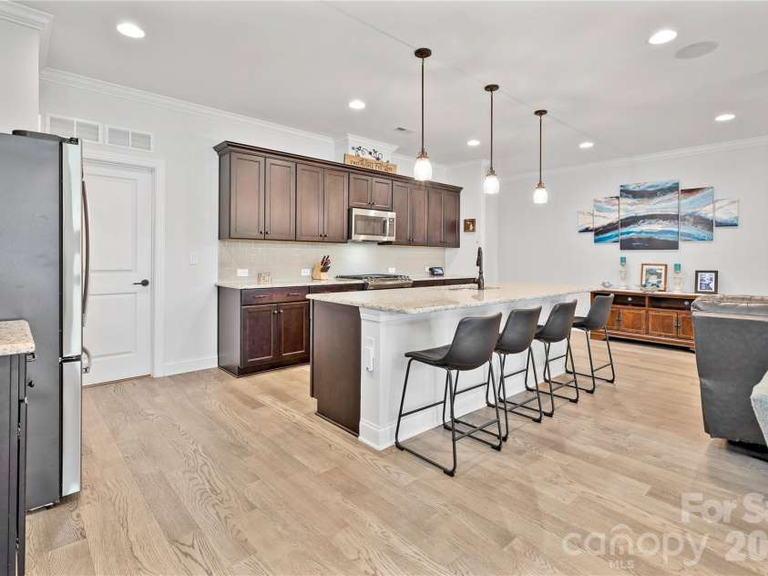 445 Bowline Drive, Denver, NC 28037.  MLS# CAR4363153, YatesRealty ID 8867. Spacious kitchen with large center island