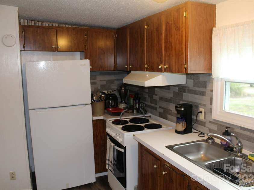 6454 Lostkey Drive, Connelly Springs, NC 28612.  MLS# CAR4237191, YatesRealty ID 8868. 