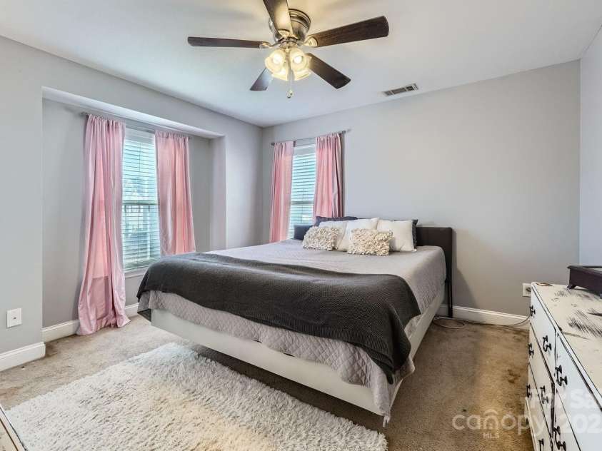141 Silverspring Place, Mooresville, NC 28117.  MLS# CAR4218653, YatesRealty ID 8869. 3rd Bedroom. So nice!