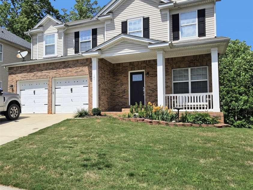 141 Silverspring Place, Mooresville, NC 28117.  MLS# CAR4218653, YatesRealty ID 8869. Spend relaxing time on your Front Porch!