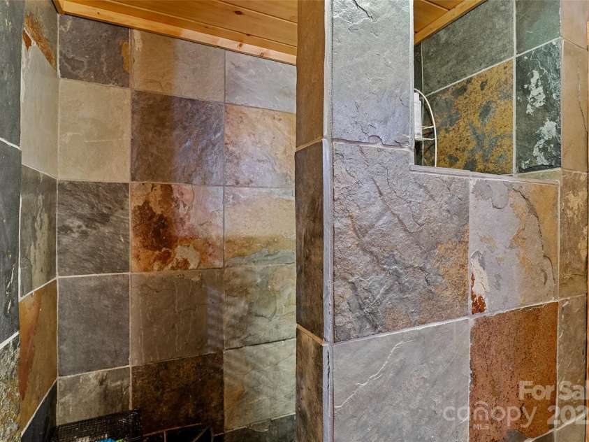 325, 141 & 75 Owl Haven Lane, Cedar Mountain, NC 28718.  MLS# CAR4315418, YatesRealty ID 887. 