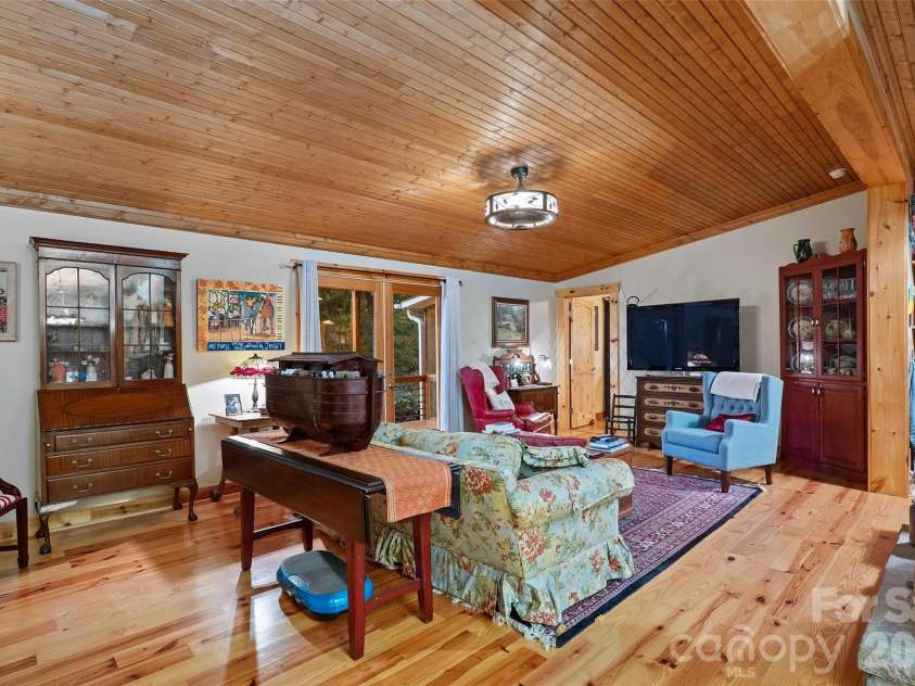 325, 141 & 75 Owl Haven Lane, Cedar Mountain, NC 28718.  MLS# CAR4315418, YatesRealty ID 887. 