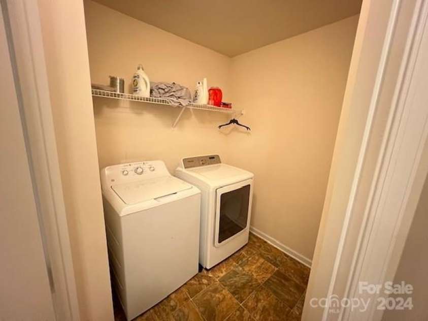 7308 Gallery Pointe Lane, Charlotte, NC 28269.  MLS# CAR4188364, YatesRealty ID 887. 