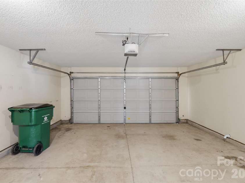 2308 Big Pine Drive, Matthews, NC 28105.  MLS# CAR4364263, YatesRealty ID 8870. 