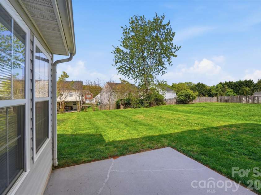 2308 Big Pine Drive, Matthews, NC 28105.  MLS# CAR4364263, YatesRealty ID 8870. 