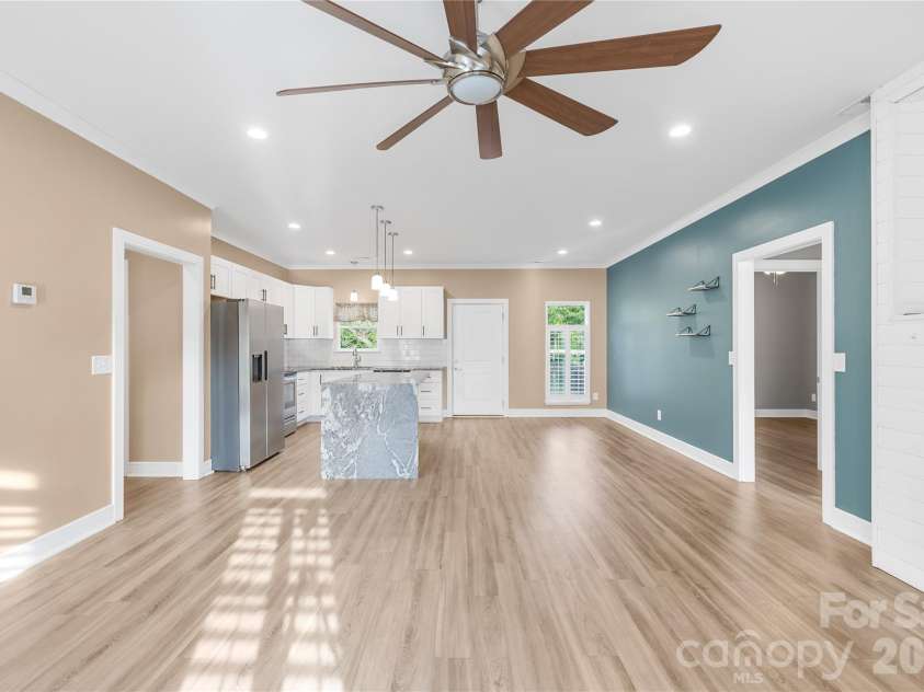 300 Hidden Creek Drive, Shelby, NC 28152.  MLS# CAR4282903, YatesRealty ID 8871. 