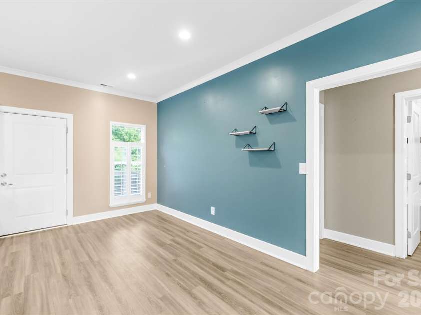 300 Hidden Creek Drive, Shelby, NC 28152.  MLS# CAR4282903, YatesRealty ID 8871. 