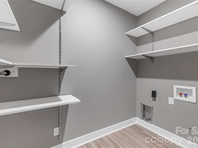 300 Hidden Creek Drive, Shelby, NC 28152.  MLS# CAR4282903, YatesRealty ID 8871. 