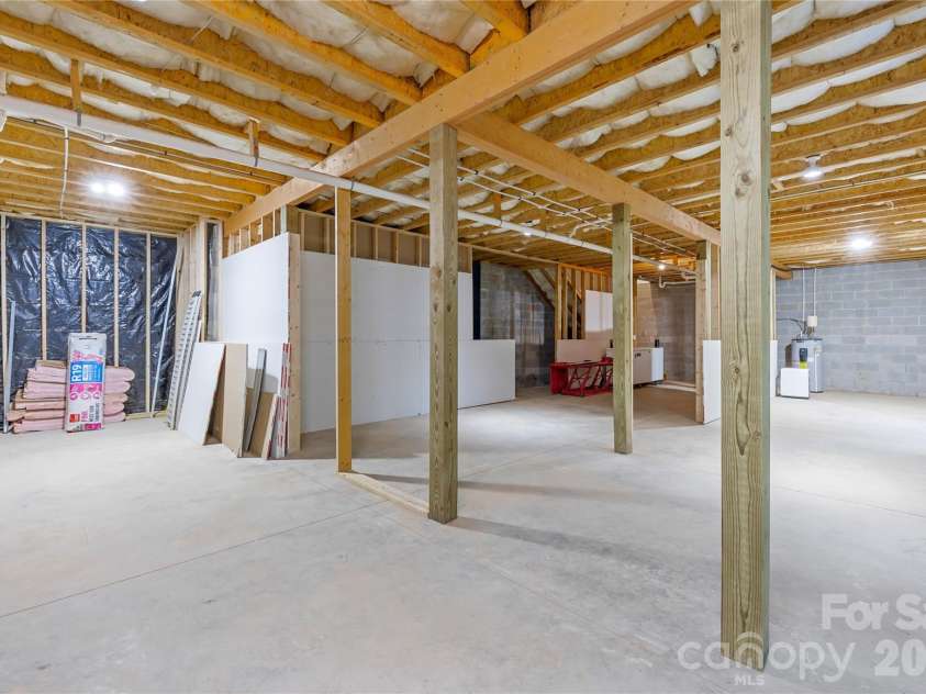 300 Hidden Creek Drive, Shelby, NC 28152.  MLS# CAR4282903, YatesRealty ID 8871. 