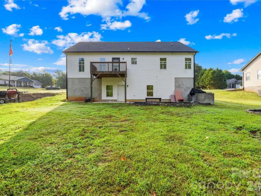 300 Hidden Creek Drive, Shelby, NC 28152.  MLS# CAR4282903, YatesRealty ID 8871. 