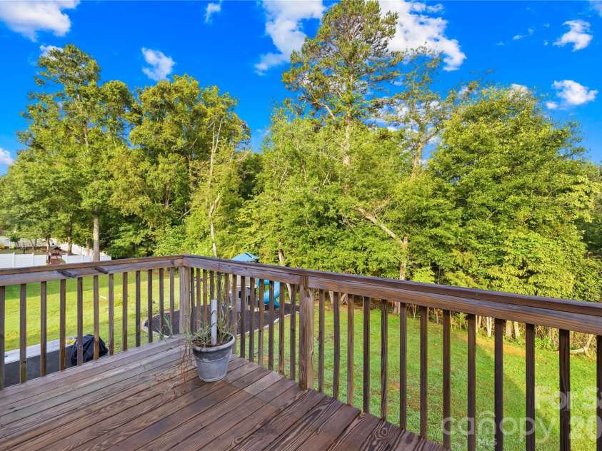 300 Hidden Creek Drive, Shelby, NC 28152.  MLS# CAR4282903, YatesRealty ID 8871. 
