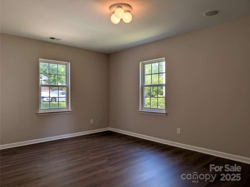 8332 Highlander Court, Charlotte, NC 28269.  MLS# CAR4247591, YatesRealty ID 8871. 