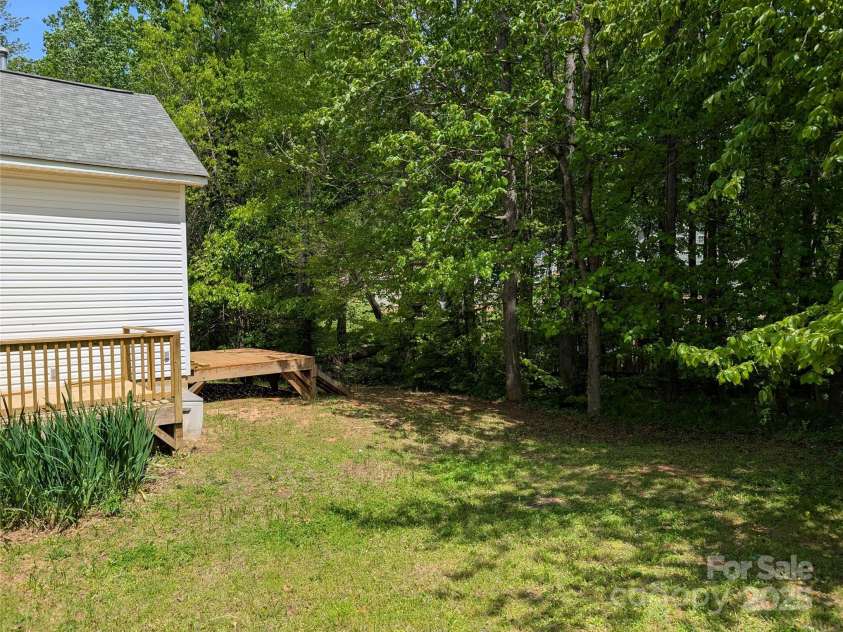 8332 Highlander Court, Charlotte, NC 28269.  MLS# CAR4247591, YatesRealty ID 8871. 