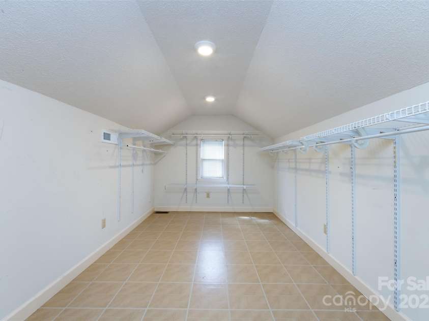 757 Concord Road, Davidson, NC 28036.  MLS# CAR4265019, YatesRealty ID 8872. Large Primary closet