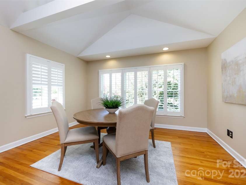 757 Concord Road, Davidson, NC 28036.  MLS# CAR4265019, YatesRealty ID 8872. Morning Room with beautiful windows and vaulted ceiling