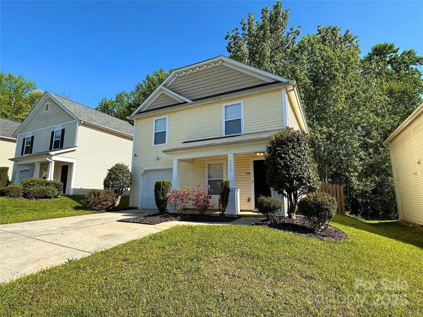 8829 Michaw Court, Charlotte, NC 28269.  MLS# CAR4246491, YatesRealty ID 8872. 