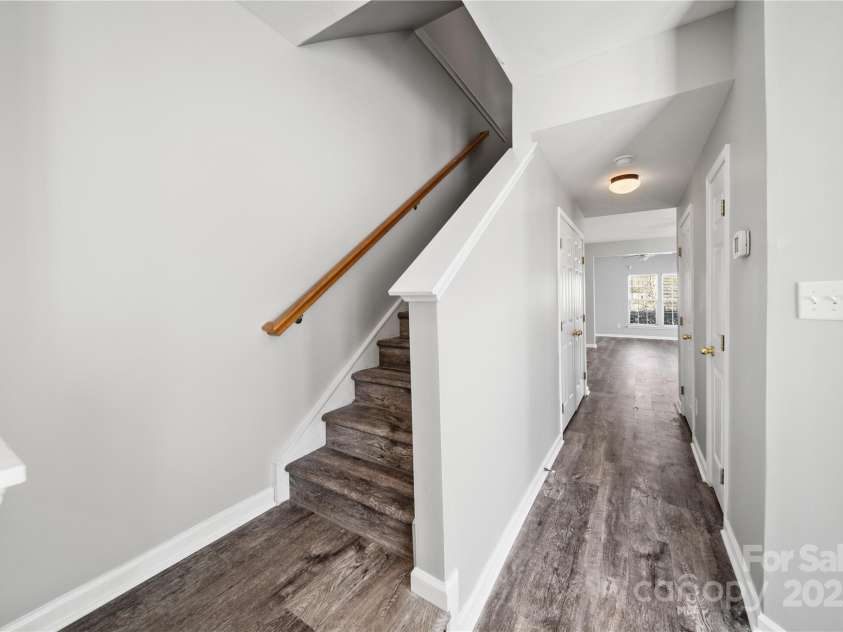 4221 Coulter Crossing, Charlotte, NC 28213.  MLS# CAR4235002, YatesRealty ID 8873. 