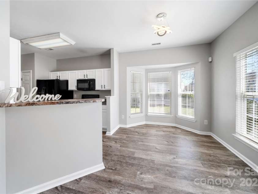 4221 Coulter Crossing, Charlotte, NC 28213.  MLS# CAR4235002, YatesRealty ID 8873. 