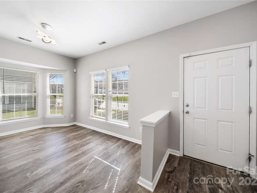 4221 Coulter Crossing, Charlotte, NC 28213.  MLS# CAR4235002, YatesRealty ID 8873. 