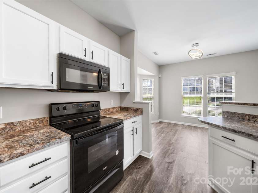 4221 Coulter Crossing, Charlotte, NC 28213.  MLS# CAR4235002, YatesRealty ID 8873. 